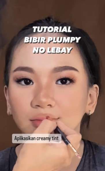 Memakai Lip Tint