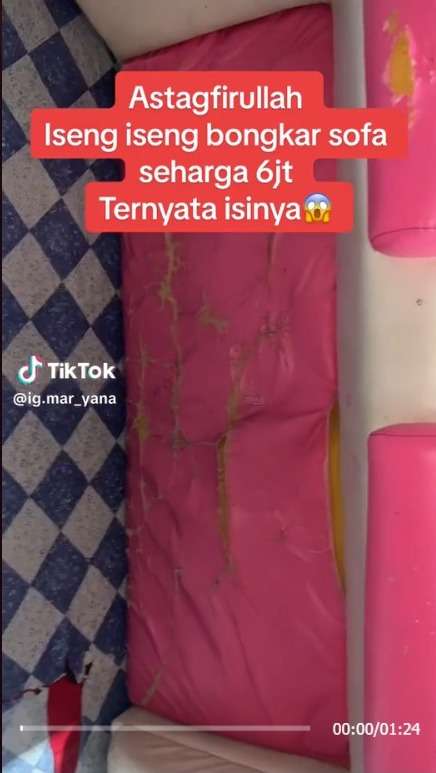 Iseng Bongkar Sofa Harga 6 Juta, Penampakan di Dalamnya Bikin Menangis