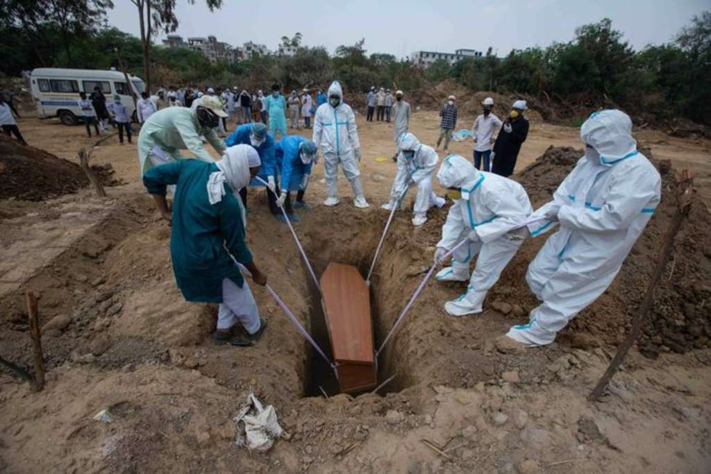 Jumlah kematian akibat Covid di Indonesia mencapai 161.175 jiwa