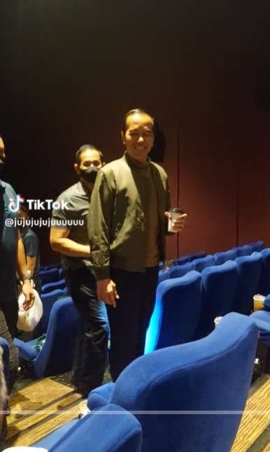 Momen Cewek Nobar Fast X Bareng Presiden, DIsapa Langsung oleh Jokowi