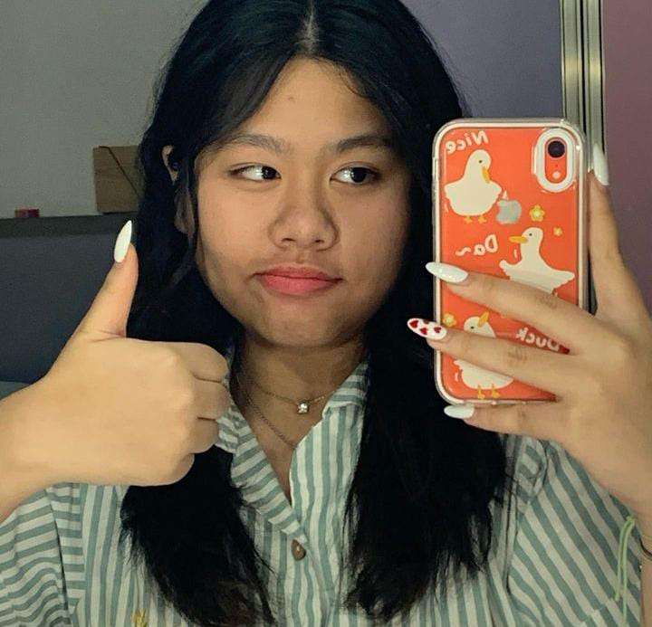 Potret Amel Putri Ussy Sulistiawaty