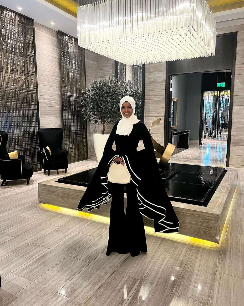Halima Aden/ Instagram @halima