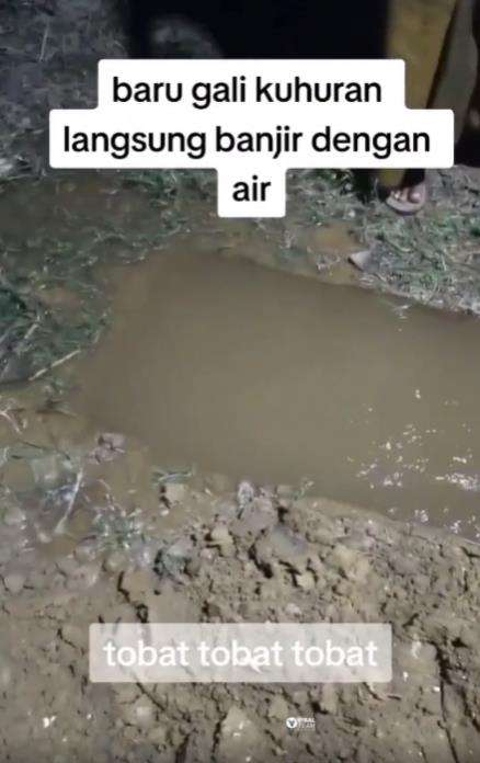 Kuburan baru digali kebanjiran.
