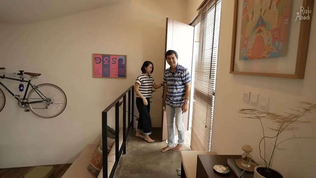 Rumah mungil di gang sempit tapi desain interiornya bikin melongo