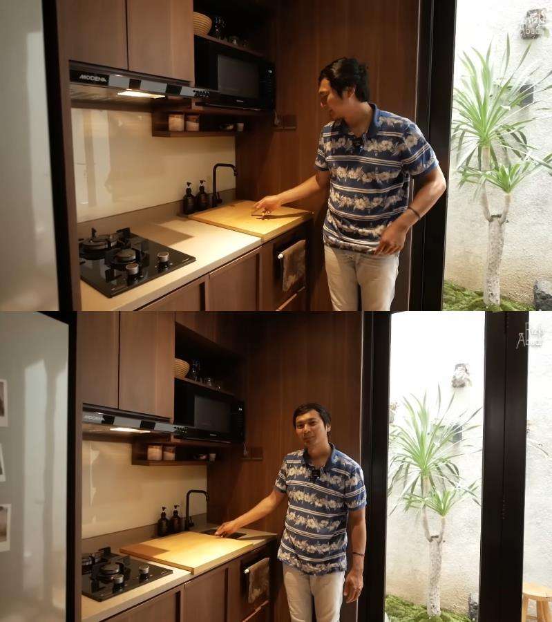 Rumah mungil di gang sempit tapi desain interiornya bikin melongo