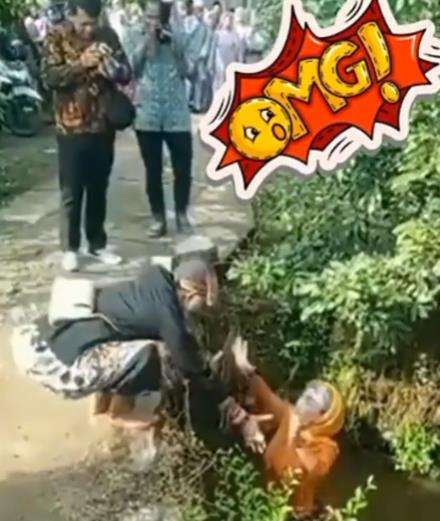 Aksi kocak emak-emak saat hadiri acara temu pengantin.