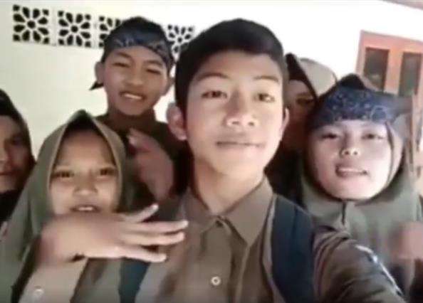 Foto selfie ternyata video.