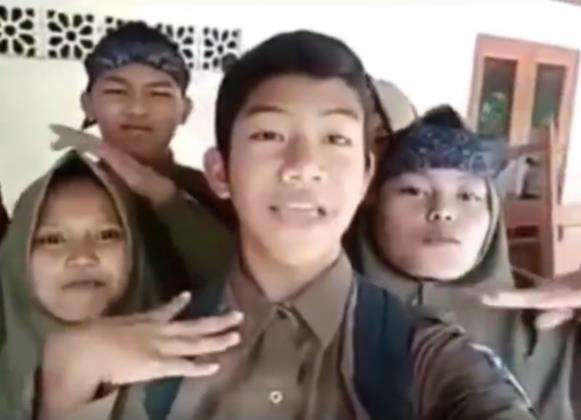 Foto selfie ternyata video.