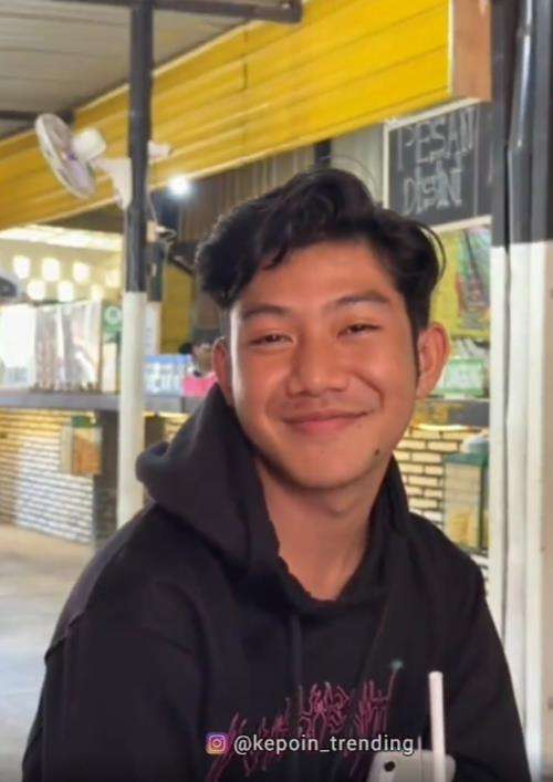 Foto selfie ternyata video.