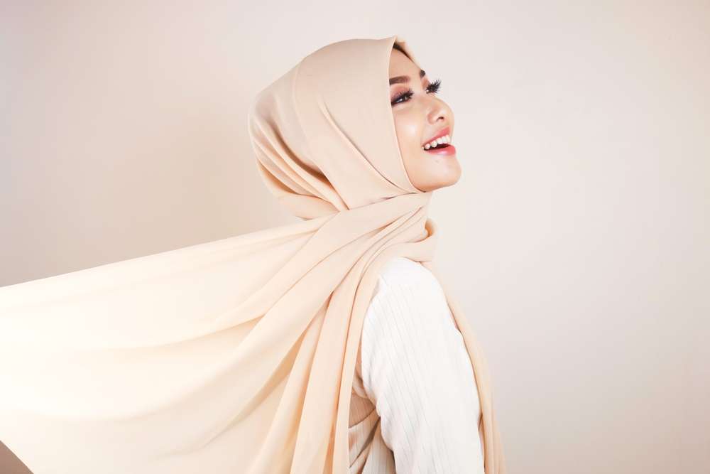 Tips Memilih Produk Pelembut yang Cocok untuk Pakaian dan Hijab