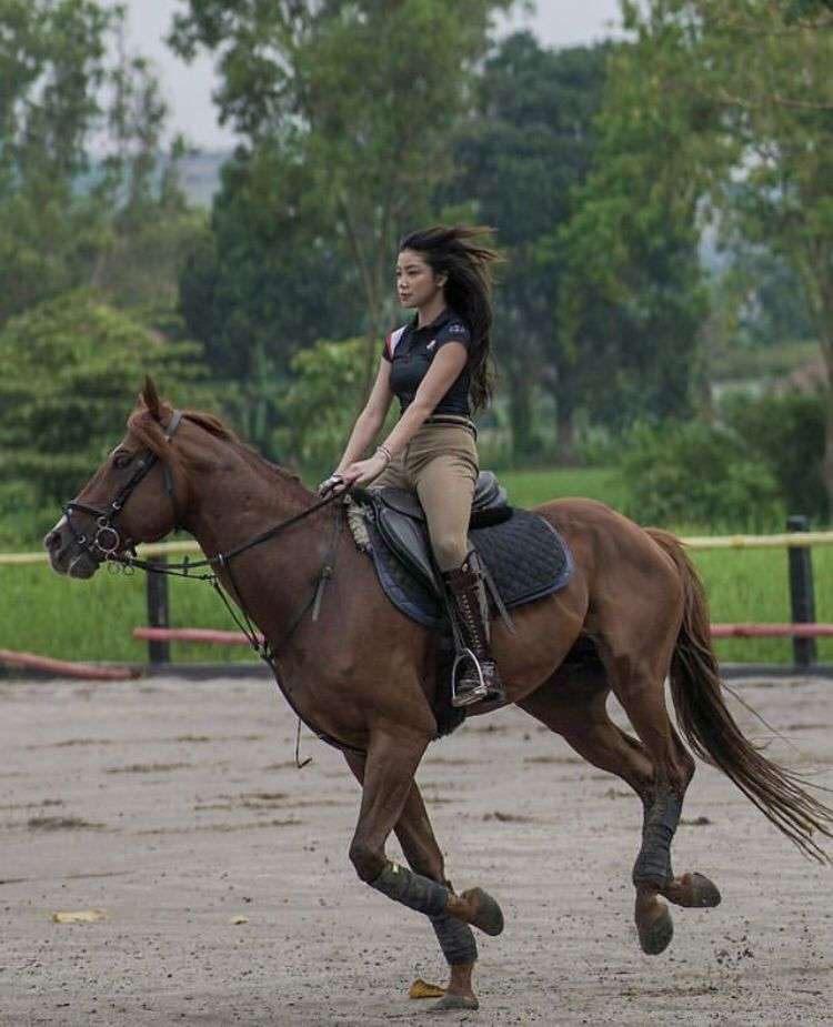 Potret Sosok Regina Phoenix, Diduga Pacar Baru Okin Eks Suami Rachel Vennya