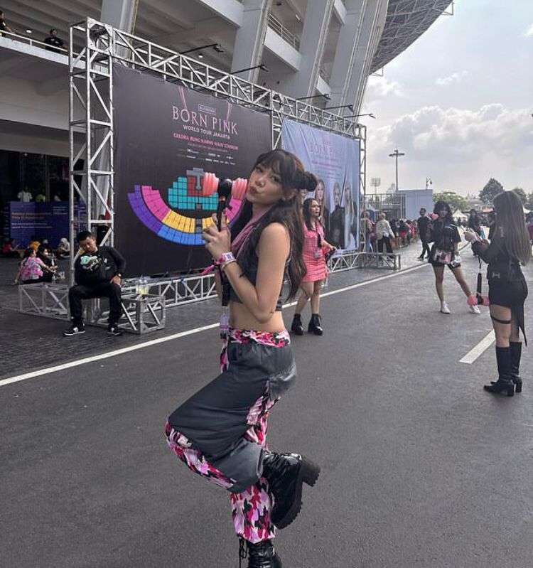 Potret Sosok Regina Phoenix, Diduga Pacar Baru Okin Eks Suami Rachel Vennya