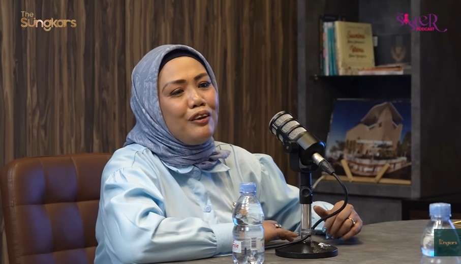 Elly Sugigi