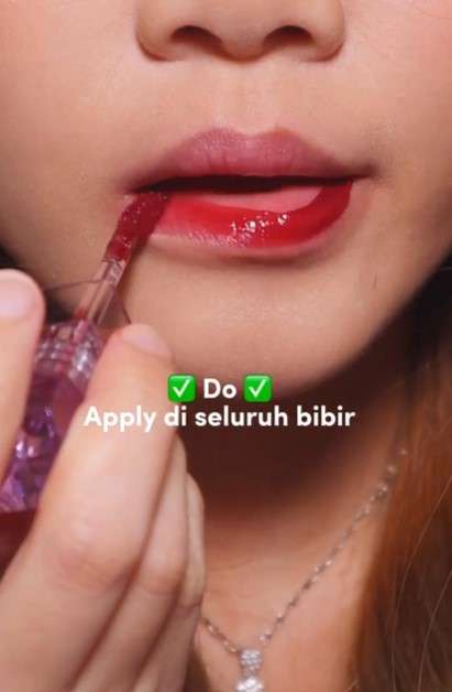 Memakai Lip Tint