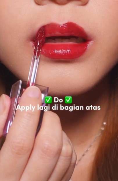 Memakai Lip Tint