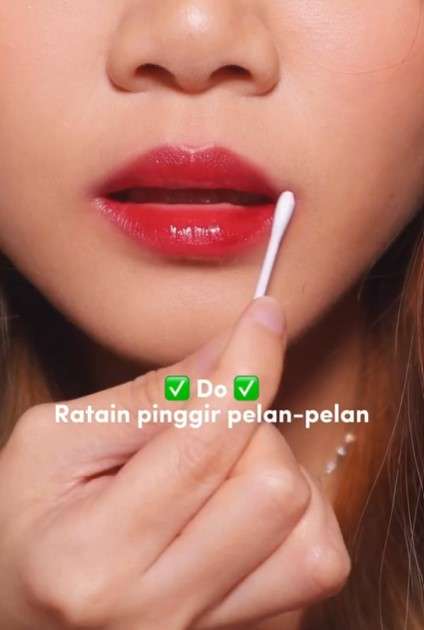 Memakai Lip Tint