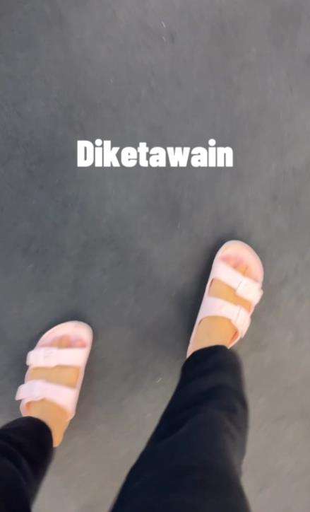 Ajaibnya sandal pnk saat sholat Jumat.