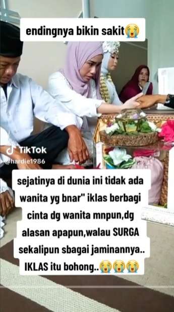 Momen Pilu Wanita Menangis Terisak Relakan Suaminya Menikah Lagi, Videonya Bikin Nyesek