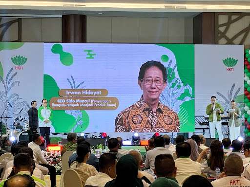 Fokus Menggerakkan Hasil Produksi Rempah-Rempah, Direktur Sido Muncul Terima Penghargaan dari HKTI
