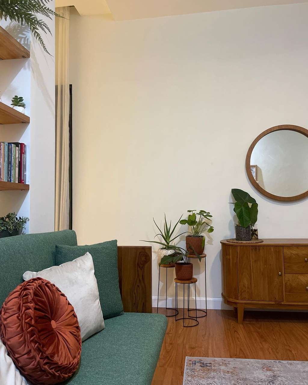 Sofa sage green