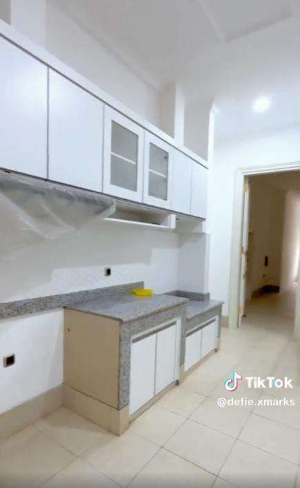 Home tour rumah mewah dan megah senilai Rp135 miliar.