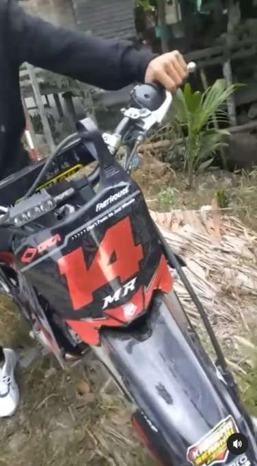 Pria Pergoki Tunangannya Selingkuh, Wanitanya Malah Tertawa dan Minta Bukti