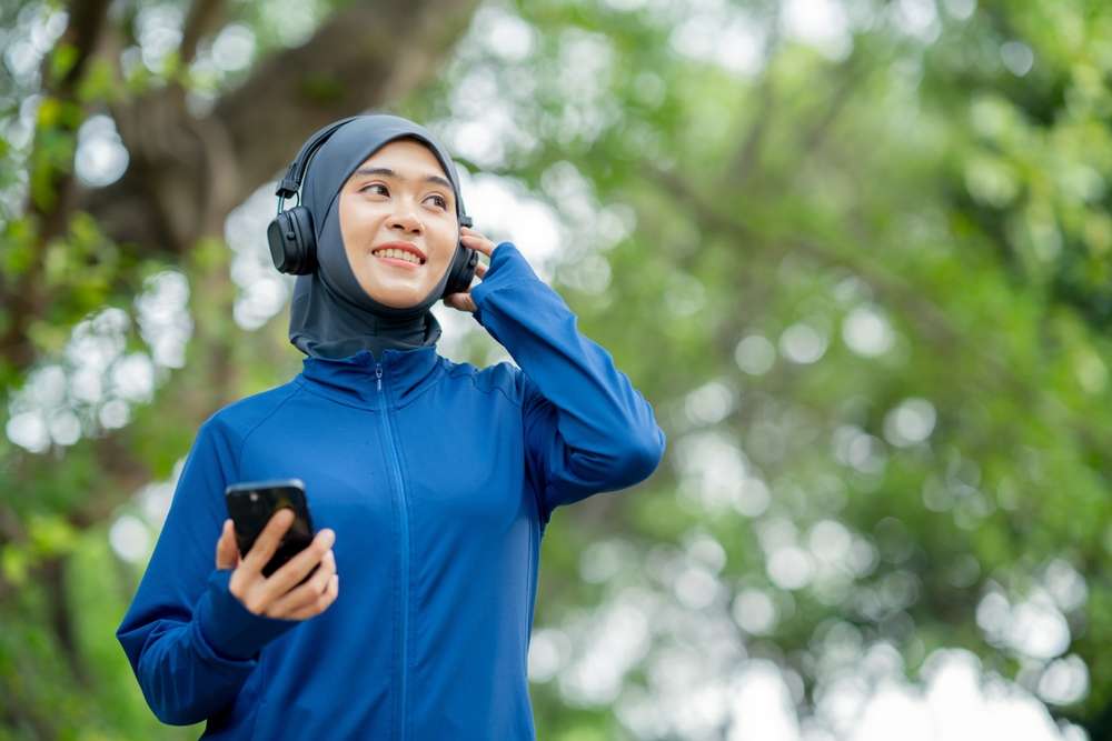Hijabers Wajib Tahu, Begini Tips Bikin Hijab dan Pakaian Tetap Wangi dan Segar Seharian di Tengah Pa
