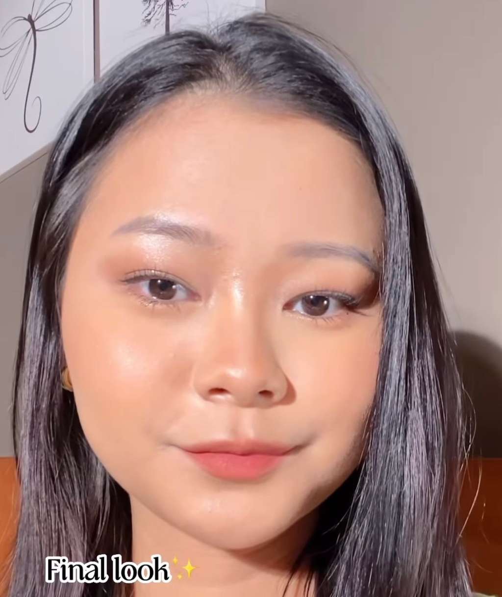 Memakai Makeup
