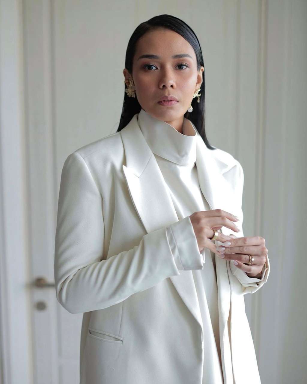 Potret Adinia Wirasti