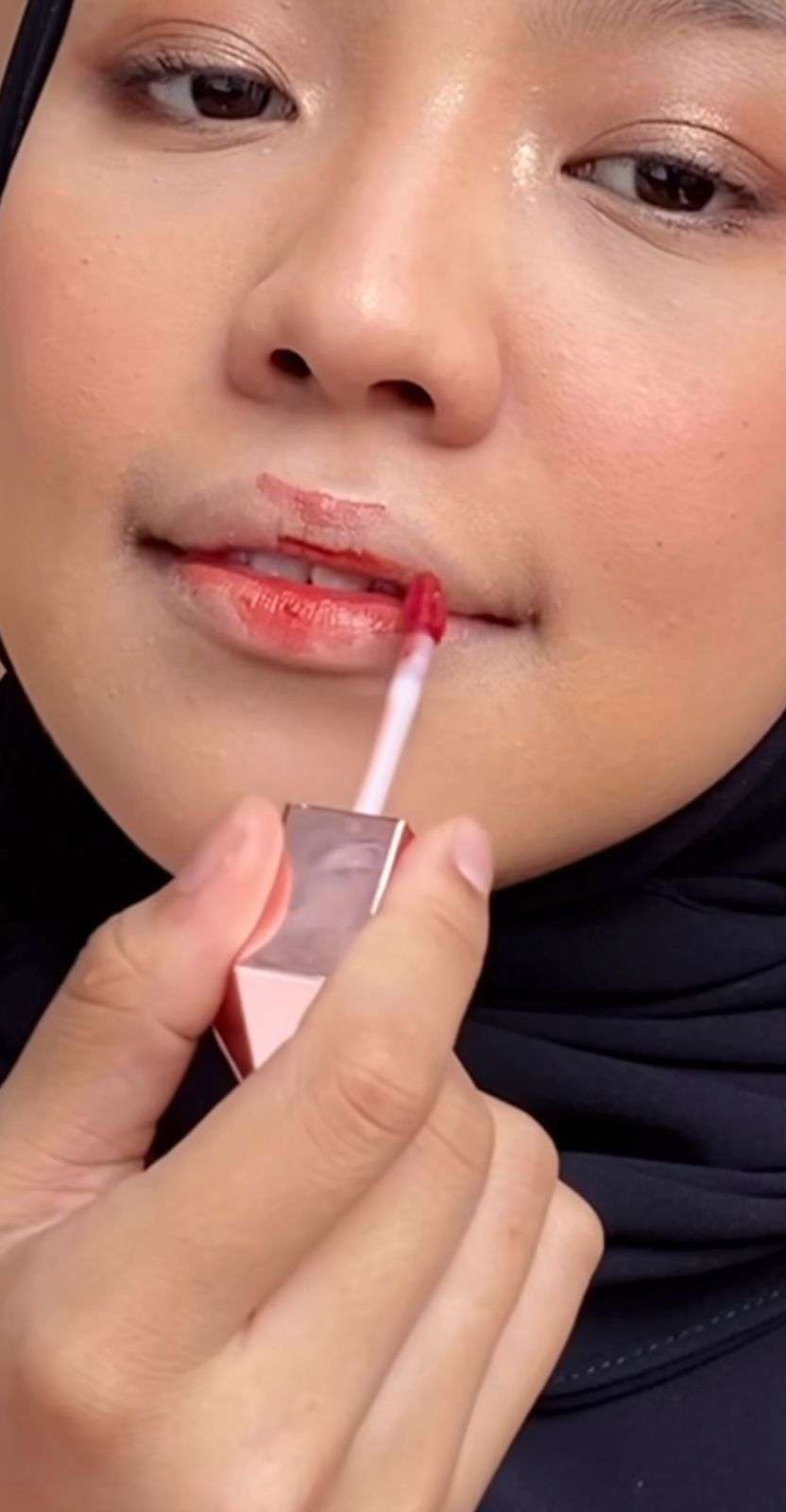 Memakai Lip Tint