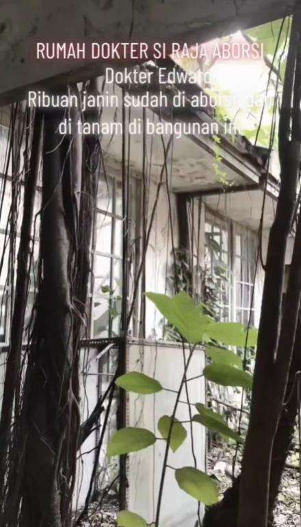 Suasana angker rumah dokter Edward Armando Si Raja Aborsi 2000 Bayi.