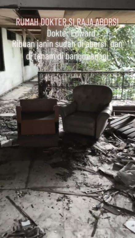Suasana angker rumah dokter Edward Armando Si Raja Aborsi 2000 Bayi.