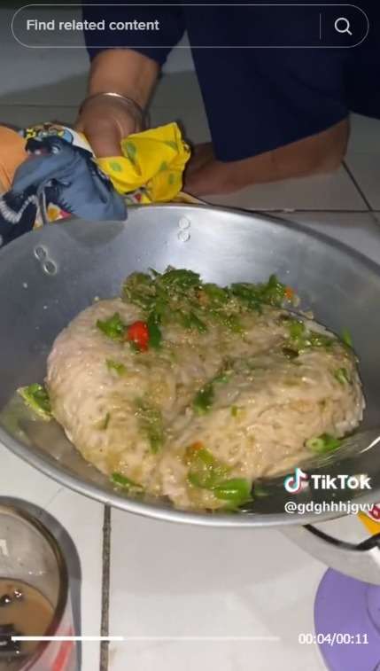 Bikin Ngakak! Begini Jadinya Kalau Seblak Rafael Dimodif Emak-Emak