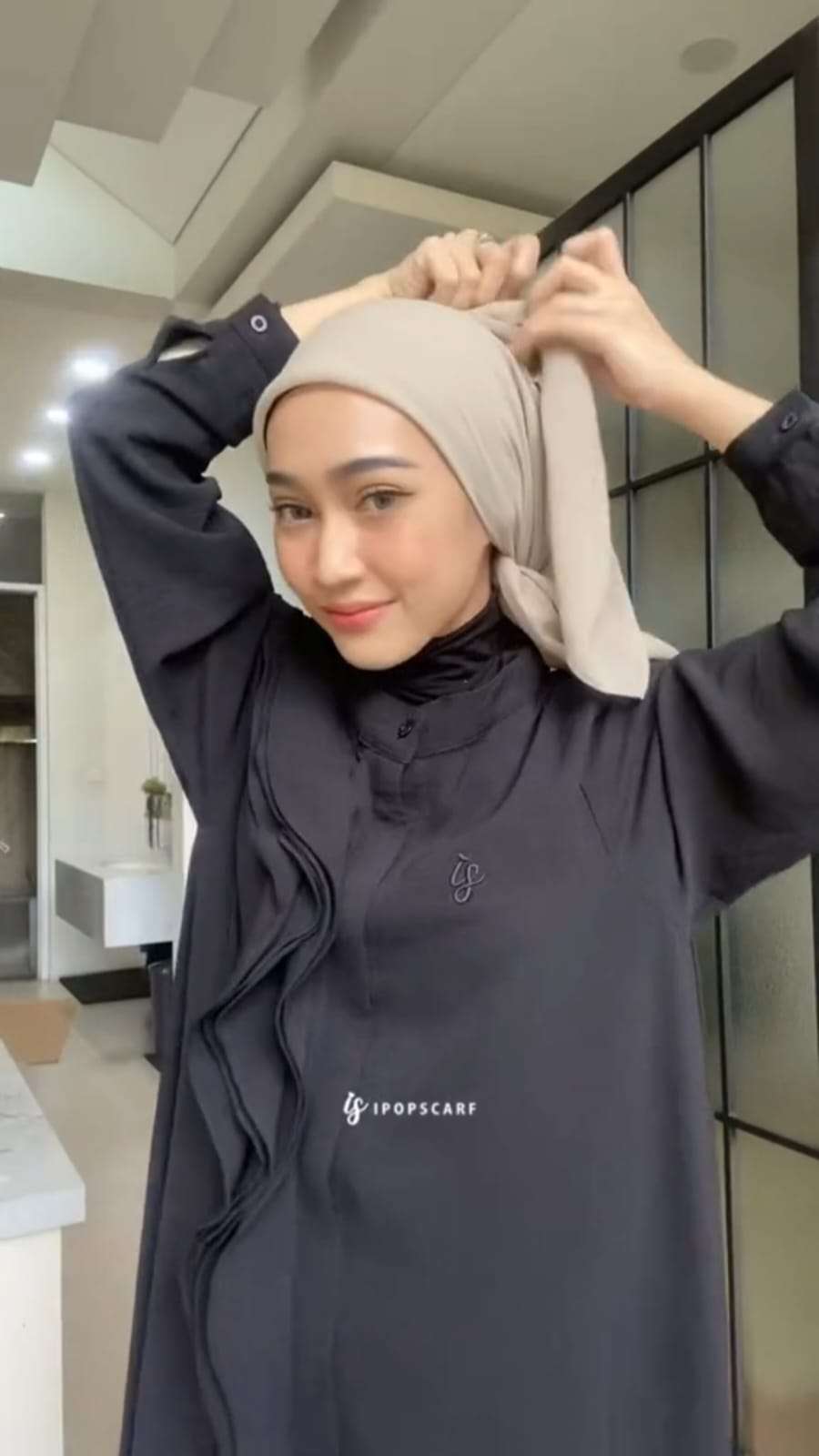 Foto: TikTok @ipopscarfofficial