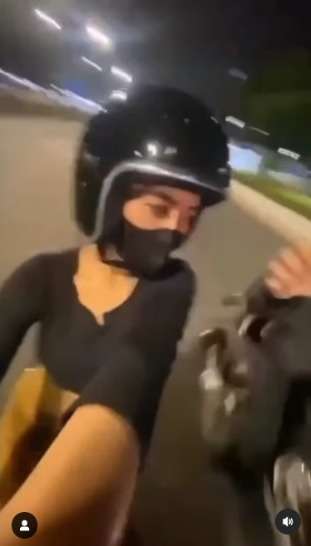 Detik-Detik Pengendara Motor Wanita Hampir Dijambret Saat Ngevlog di Jalan Sudirman