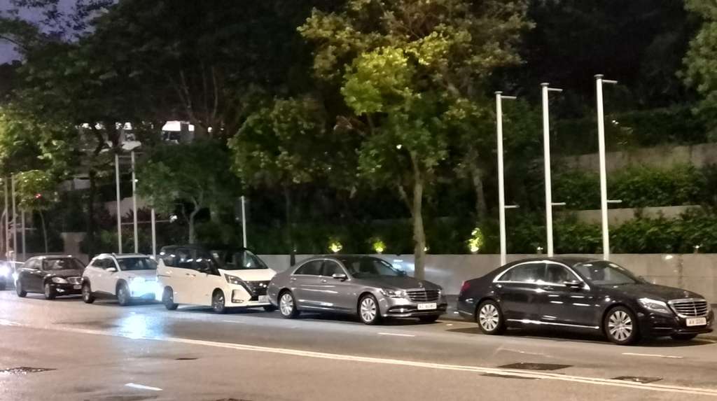 taksi tesla di hong kong