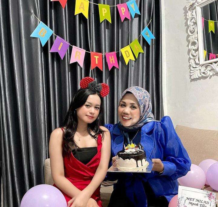 Potret Ulfi Damayanti