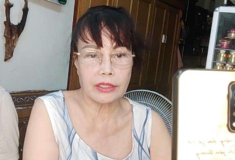 Viral pernikahan nenek dan pemuda dengan perbedaan usia 32 tahun.
