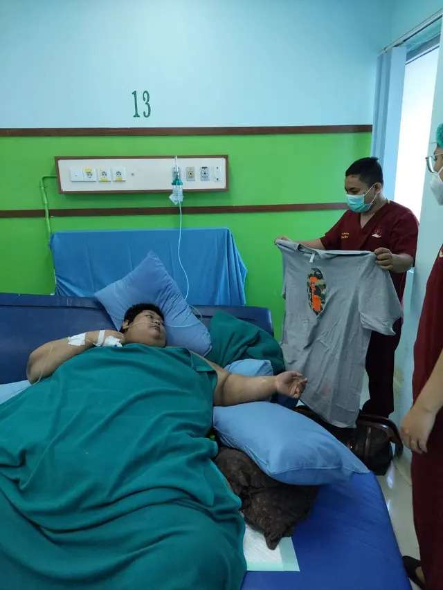 Dirujuk ke RSCM, Fajri Pria Obesitas 300 kg Dibuatkan Tempat Tidur Khusus