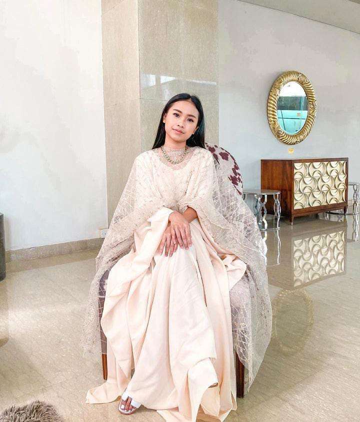 Potret Ayya Renita