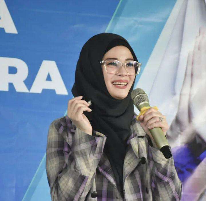 Potret Jihan Fahira
