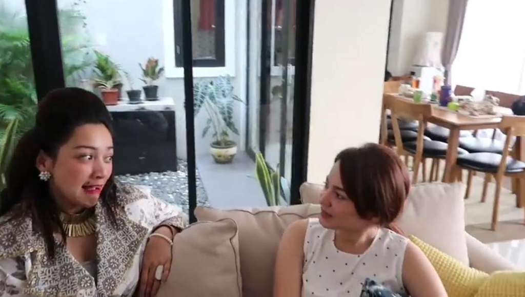 Potret Rumah Enzy Storia