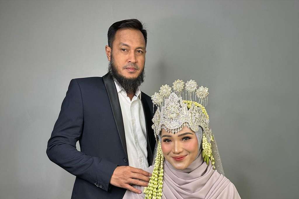 Potret pernikahan Amalia Fujiawati eks Istri siri Bambang Pamungkas