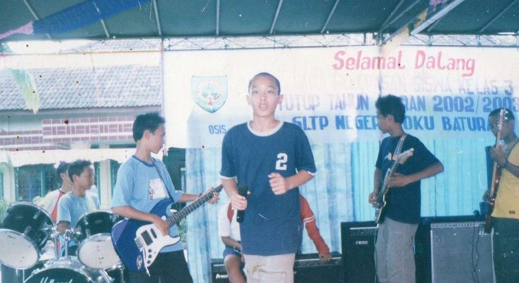 Mantan vokalis band SMP jadi Presenter terkenal