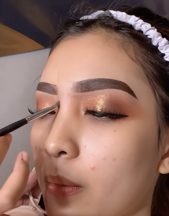Memakai Concealer