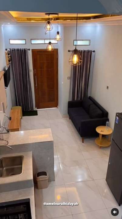 Diragukan Banyak Orang, Wanita ini Bangun Rumah Mungil yang Nyaman Meski di Tanah Seluas 25 Meter