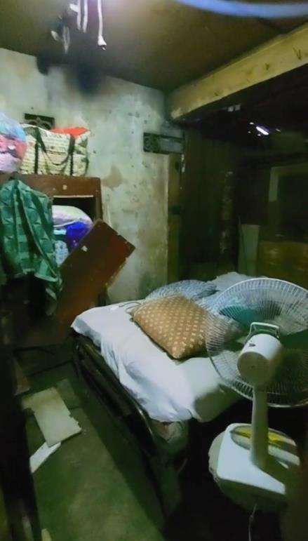 Renovasi kamar kumuh jadi bersih dan rapi.