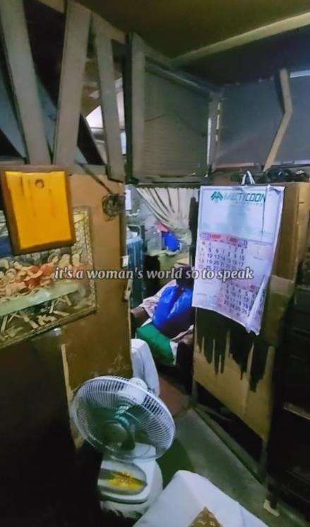 Renovasi kamar kumuh jadi bersih dan rapi.