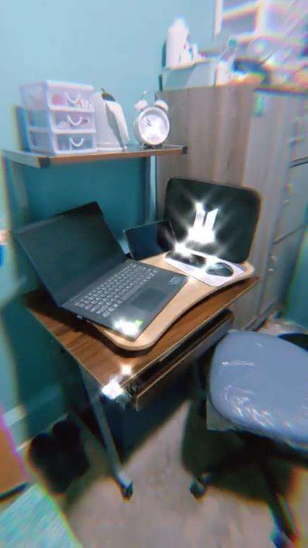 Renovasi kamar kumuh jadi bersih dan rapi.