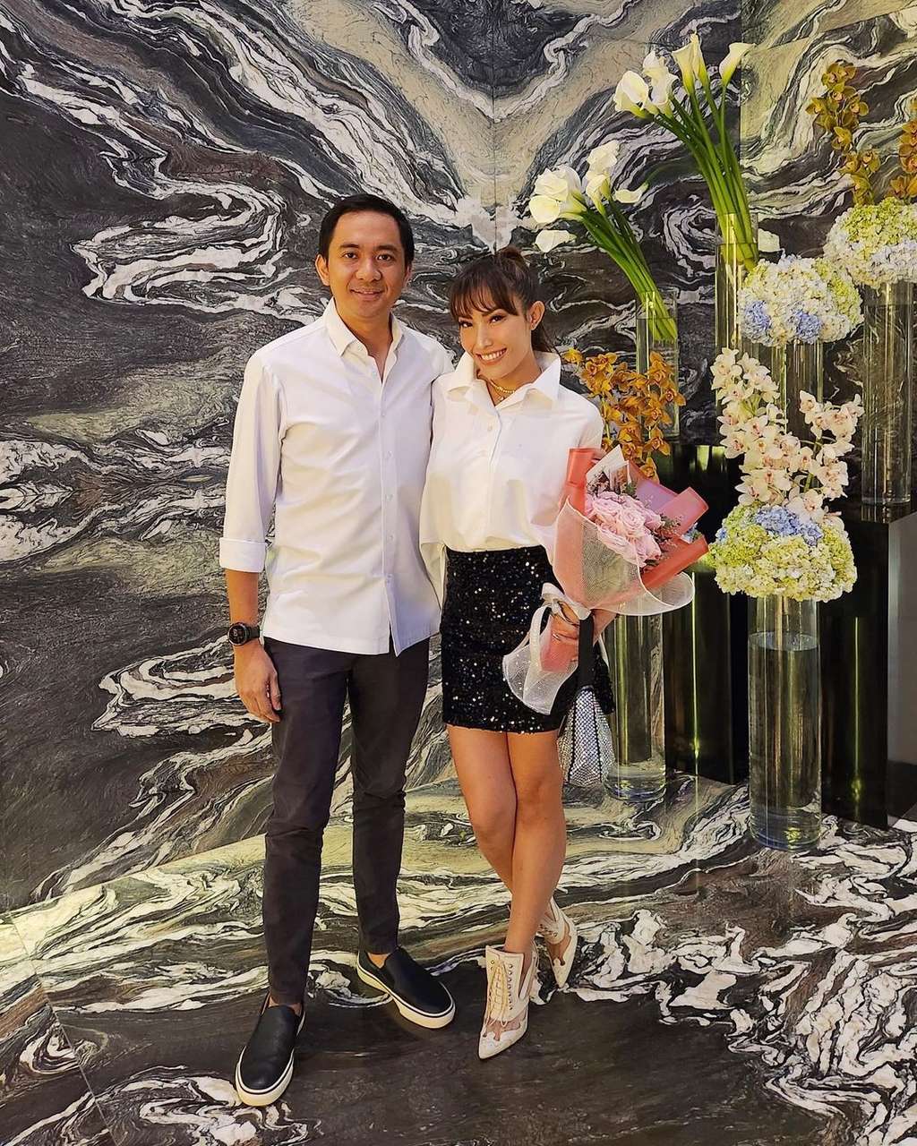 Ayu Dewi dan Regi Datau